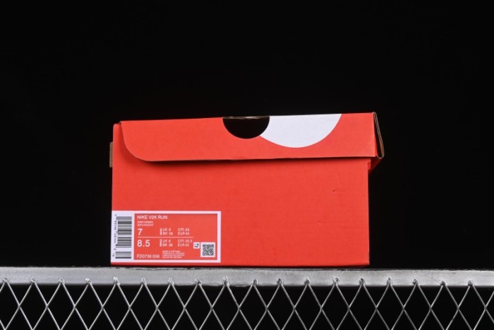 Nike Runtekk Run Retro Low-Top Running Shoes with Cushlon Foam Midsole and Anti-Slip Design - FD0736-006