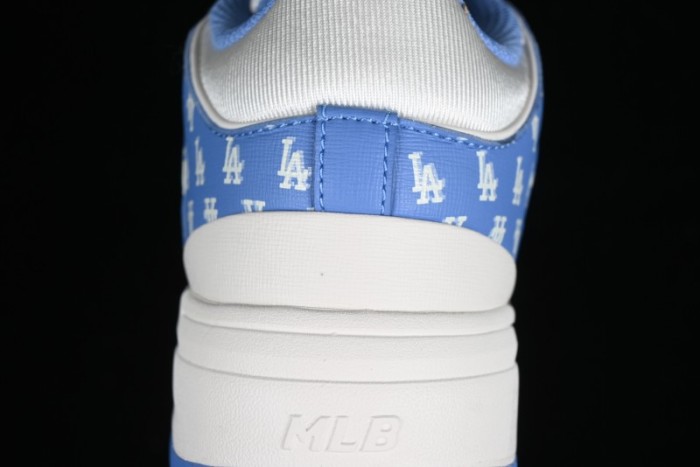 MLB NY Yankees Chunky Liner Lightweight Platform Sneakers with 6cm Height Increase - 3ASXLM13N07CBL