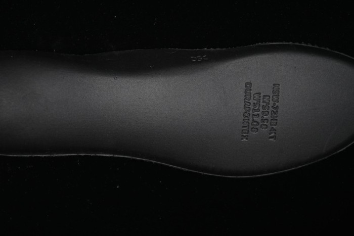 Nike Air Max Dn Running Shoes with Dynamic Air Cushion Technology - HF5509-001