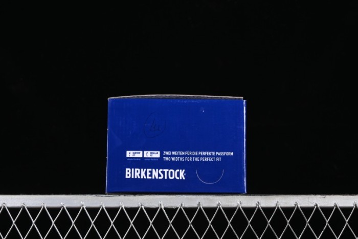 Birkenstock Sandals with Soft Suede Leather and Lambswool Footbed - G.D4