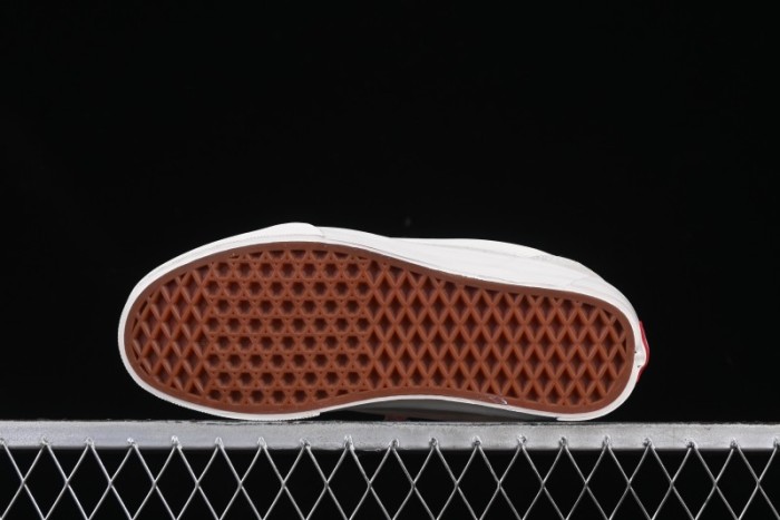 Vans Knu Skool Low-Top Retro Chunky Sneakers - VN000D750CK