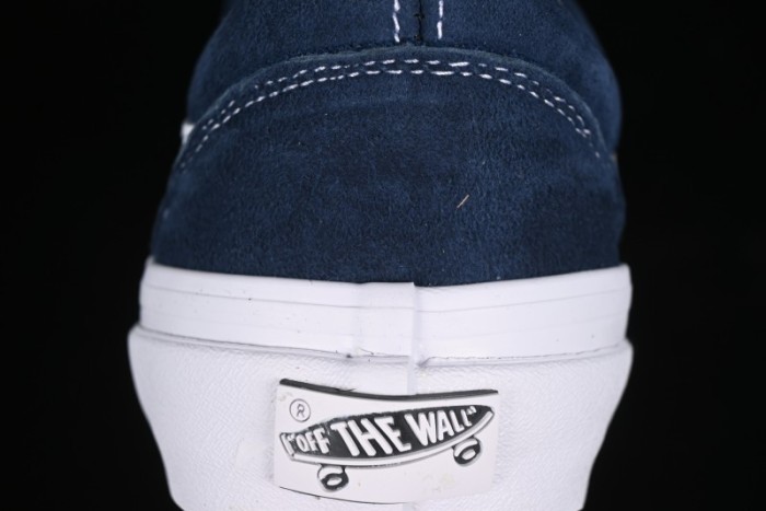 Vans Old Skool 36 LX Full Suede Retro Low-Top Canvas Vulcanized Sneakers - VN000CNGCIE