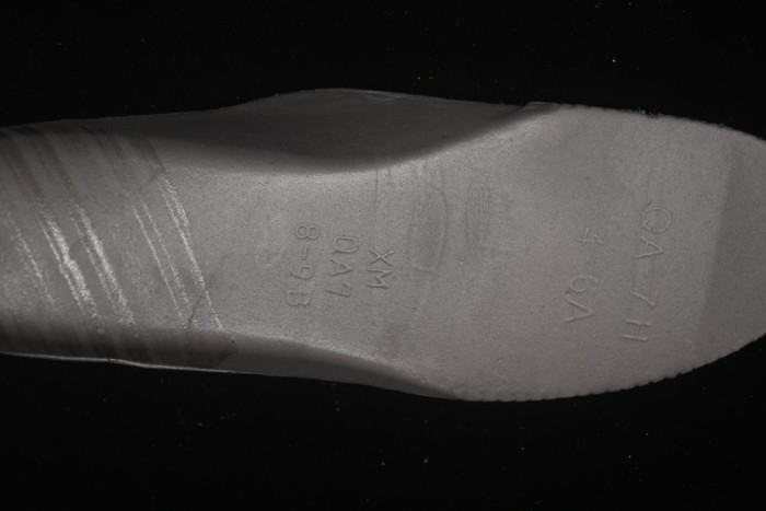 Nike Air Force 1'07 Low  Green Love  520 Limited Edition Casual Sneakers with Small Green Heart Design - DH2920-111