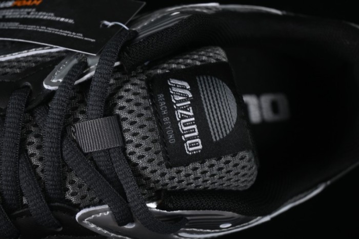 Mizuno Speed 2K Low-Cut Casual Running Shoes with Breathable Synthetic Fabric - D1GH222919