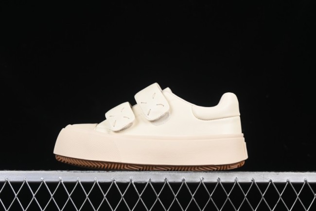 GG-CC Star Same Style Platform Sneakers with Hook and Loop Closure - G23Y6906