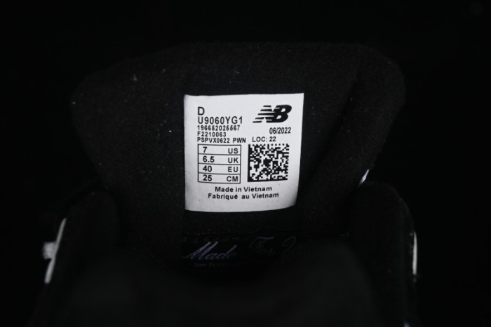 New Balance 9060 Retro Casual Running Shoes with ABZORB Cushioning Technology - U9060YG1