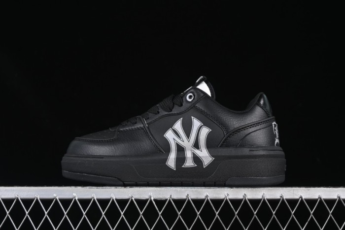 New York Yankees MLB Chunky Liner Custom Platform Casual Sneakers - 3ASXCA12N50WHS