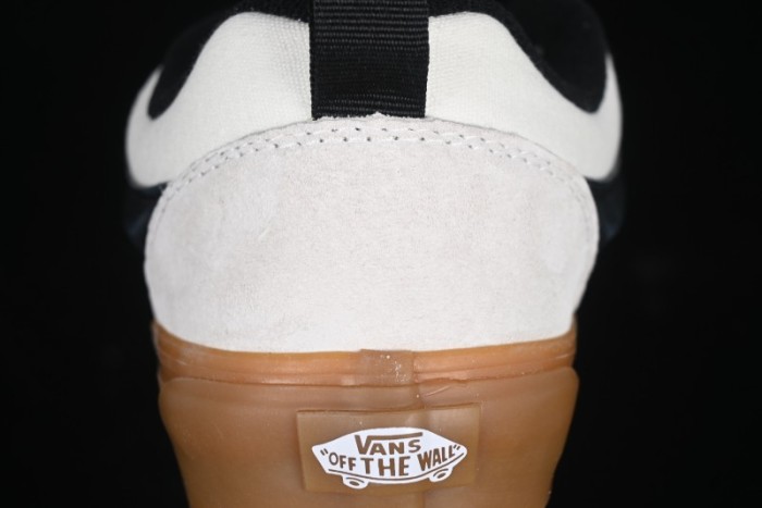 Vans Knu Skool Low-Top Retro Casual Vulcanized Sneakers - VN000CP50VM