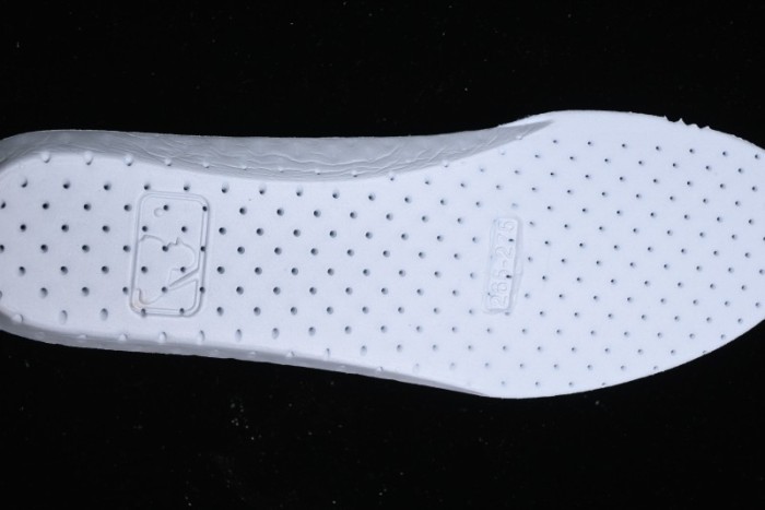 MLB Chunky Liner New York Yankees Hook & Loop Lightweight Platform Sneakers with 6cm Height Increase - 3ASXLMB3N50BKS