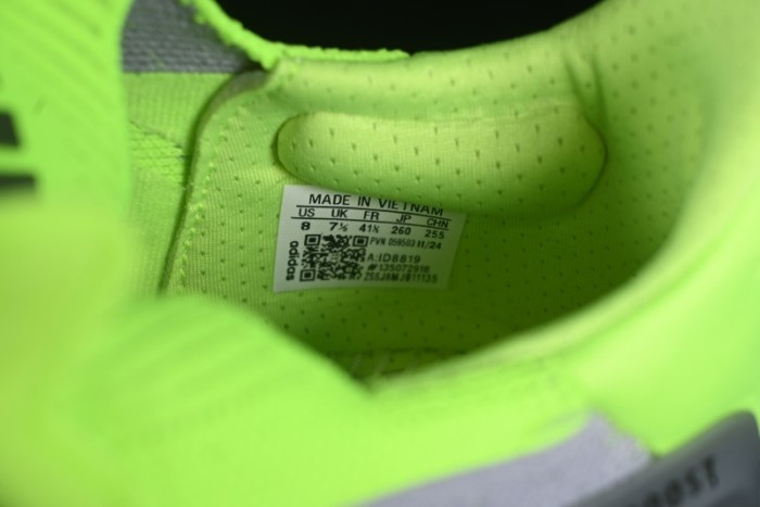 Adidas Ultraboost 5X ID8819 Running Shoes with Boost Cushioning