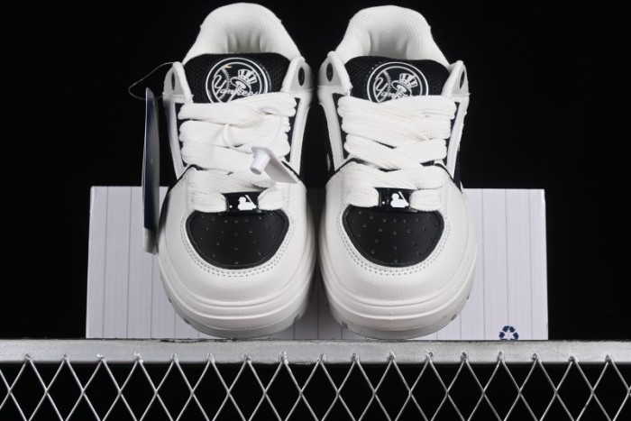 New York Yankees MLB Chunky Liner Wide Platform Sneakers with 6cm Height Increase - 3ASXCLW4N50BKS