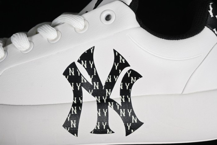 MLB Chunky Classic Base Heel Monogram Lightweight Platform Sneakers with 6cm Height Boost - 3ASXCBH4N50BKS