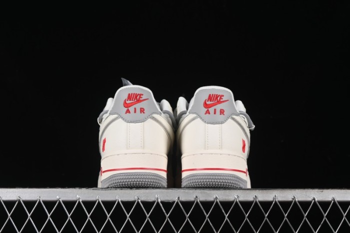 Nike Air Force 1 '07 Low UN Collaboration - Beige Silver Trim Lace-Up Casual Sneakers - SJ1198-500