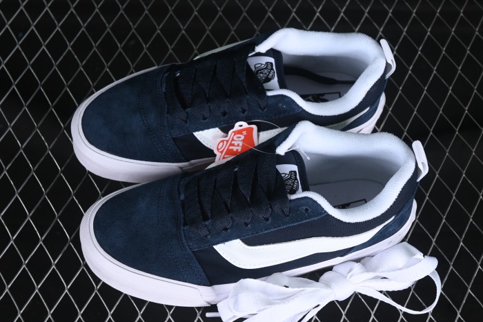 Vans Knu Skool Low-Top Retro Chunky Sneakers - VN000D6CJBL