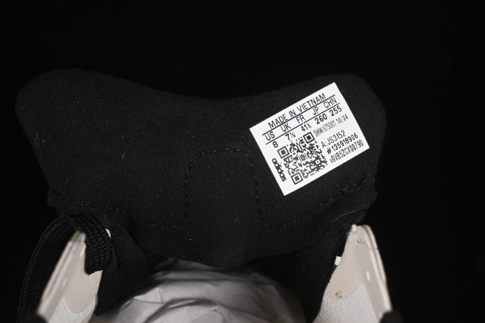 Adidas Adios 9 Running Shoes with Lightweight Upper and Cushioning - JS3152