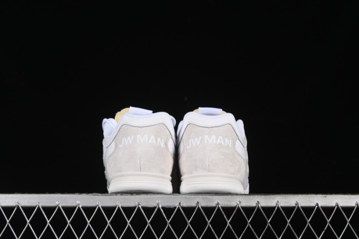 New Balance RC42 Series Retro Football Training Casual Sneakers - URC42JM