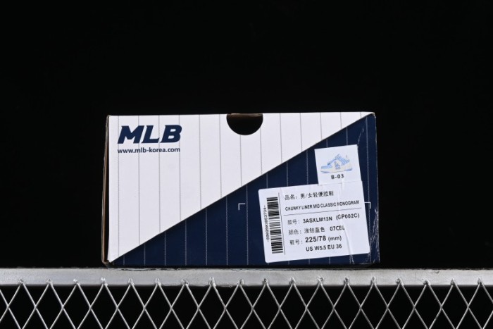 MLB NY Yankees Chunky Liner Lightweight Platform Sneakers with 6cm Height Increase - 3ASXLM13N07CBL