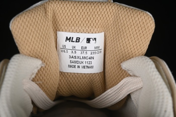 New York Yankees MLB Chunky Liner Lightweight Platform Sneakers with Hook and Loop Closure - 3ASXLMC4N43BGS