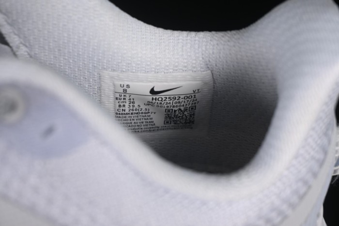 Nike Air Zoom Pegasus Premium Running Shoes with Mesh Upper and Air Cushion Technology - HQ2592-001