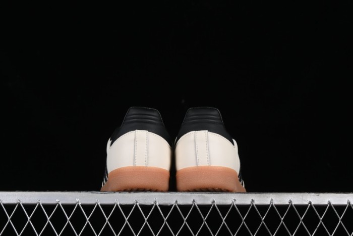 Adidas Samba OG Casual Sneakers with Classic Design - ID0478