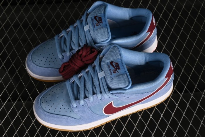 Nike SB Dunk Low  Phillies  Suede Casual Skate Shoes - DQ4040-400 1