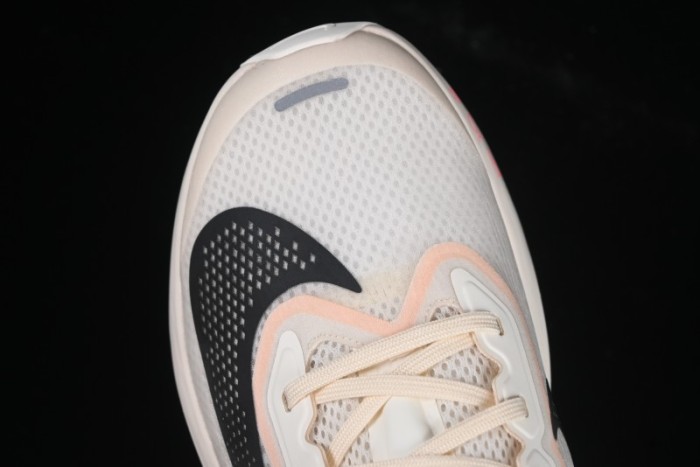 Nike Zoom Fly 6 Lightweight Responsive Running Shoes with Carbon Fiber Plate - FN8454-102