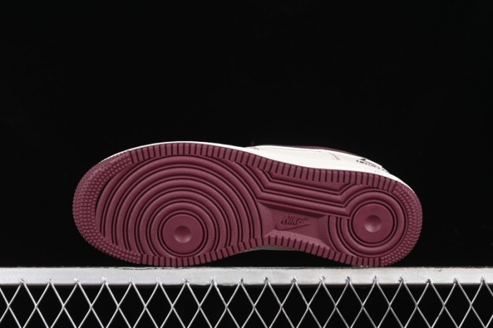 Nike Undefeated Air Force 1'07 Low Casual Sneakers with Custom Leather and Reflective Details - UT2023-206