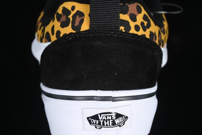 Vans Knu Skool Low Top Casual Sneakers in Leopard Print - VN000CR5CJK