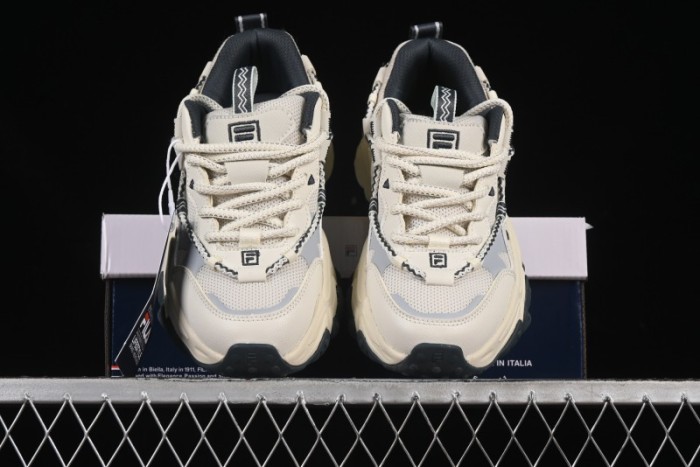 Fila Heritage Fluid Cat Paw 5.0 Retro Dad Shoes with Lace-Up Design - F12W432101FSH