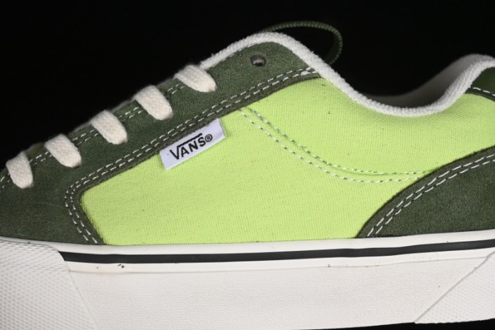Vans Chukka Push Low-Top Skate Shoes with Slip-Resistant Sole in Apple Green - VN0008ZE08P