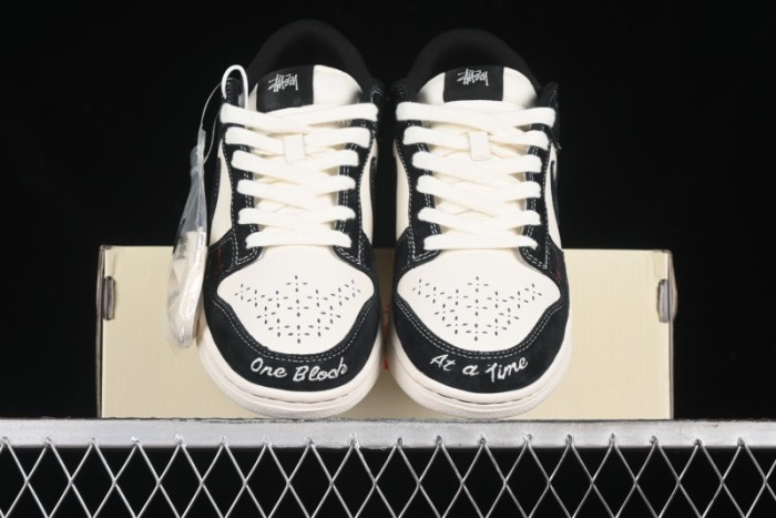 Nike SB Dunk Low Stussy Collaboration - Embroidered Black Swoosh Anniversary Custom Low-Top Casual Sneakers - MM1089-034