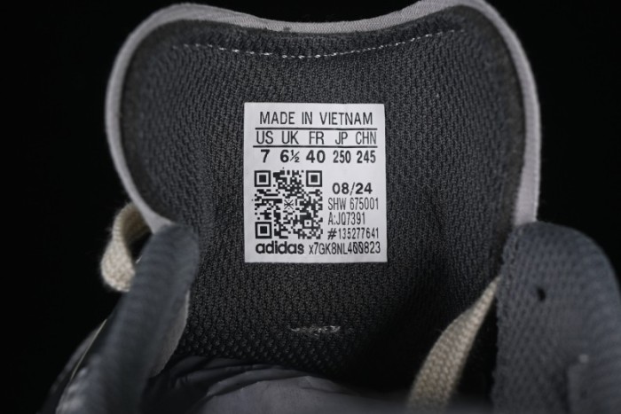 Adidas Adizero Aruku Running Shoes with Swirlfoam Cushioning - JQ7391