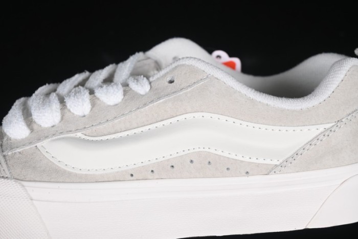 Vans Knu Skool Low-Top Retro Chunky Sneakers - VN000D750CK