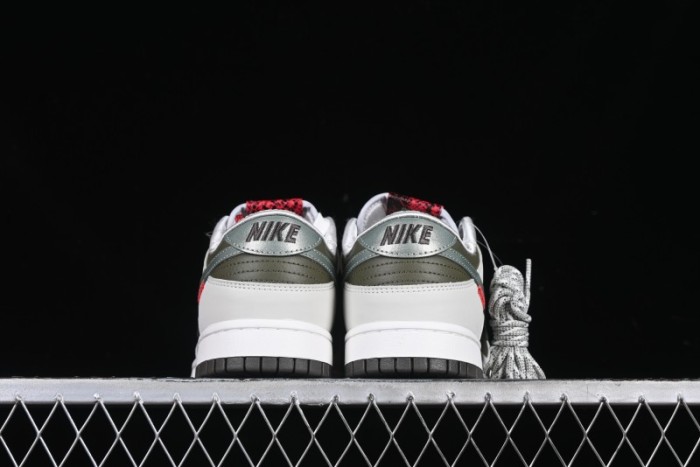 Nike SB Dunk Low Year Of Snake Limited Edition Low-Top Skateboarding Shoes - HV5980-231