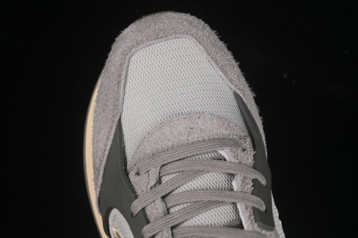 Onitsuka Tiger Moage Co Low-Top Running Shoes Comfortable Slip-Resistant Casual Sneakers - 1183B555-020