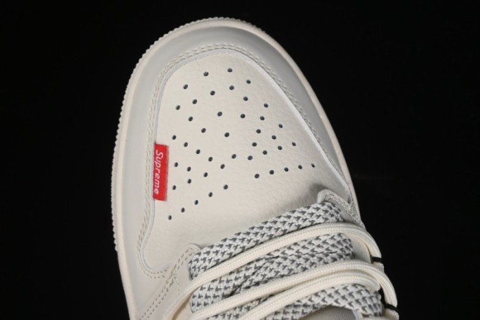 Nike Air Jordan 1 Low Supreme Collaboration - Retro Basketball Shoes in Off-White Red with Small Logo - SJ9950-017