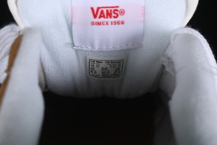 Vans Classics Knu Skool Retro Sneakers with Enlarged Toe and Thickened Trim - VN000CS0BR0