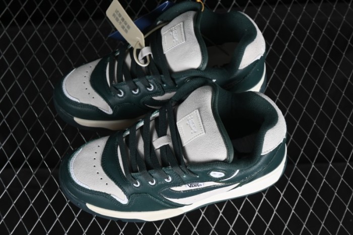 Vans Rowley XLT Series Skate Shoes with Cushioning and Durability - VN000CQFCPM 1