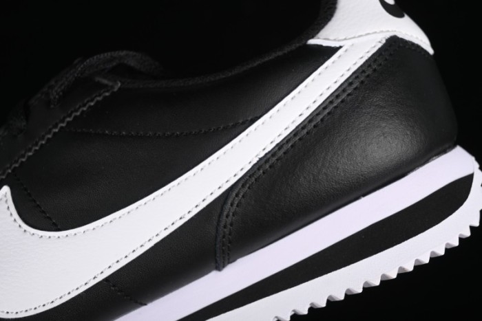 Nike Classic Cortez Leather Retro Running Shoes - DM4044-001