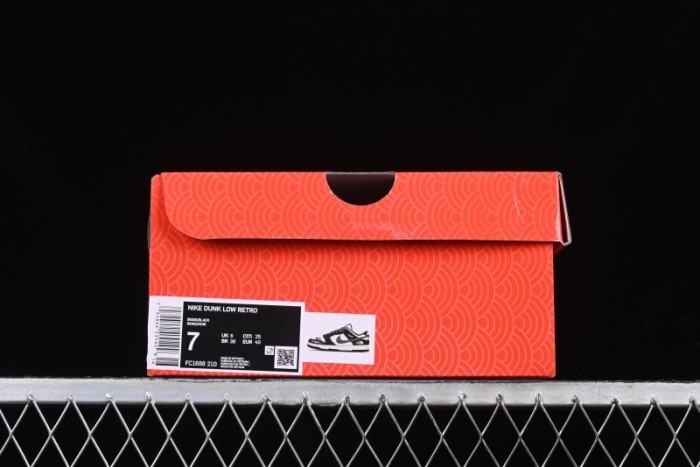 Nike SB Dunk Low The North Face Year of the Snake Black White Black Swoosh Anniversary Custom Low-Top Casual Sneakers - FC1688-210