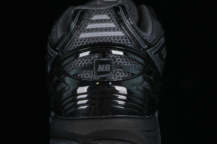 New Balance 1906 Series Retro Dad Style Casual Running Shoes - M1906RJV 1