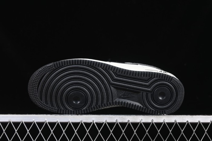 Nike Air Force 1 '07 Low The North Face Collaboration Year of the Snake Limited Edition Silver Snake Casual Sneakers - CH6336-521