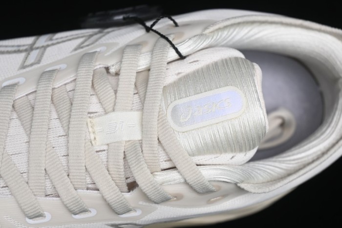 Asics Gel-Kayano 31 Running Shoes with GEL Cushioning and FLYTEFOAM BLAST Technology - 1011B995-200