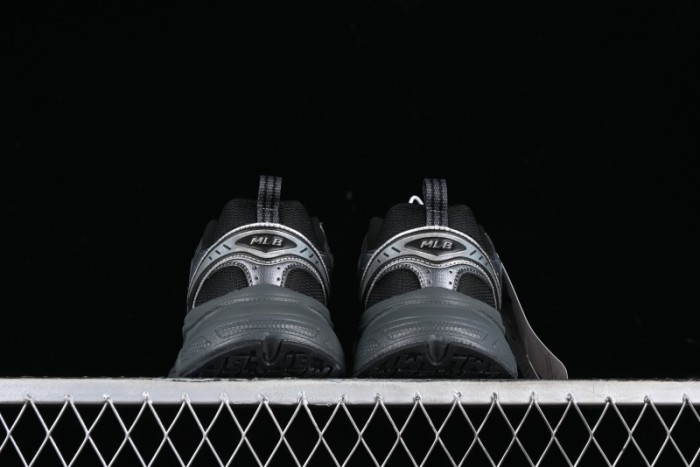 New York Yankees MLB ACE Runner Lightweight Casual Sneakers - 3ARNACE4N50BKS