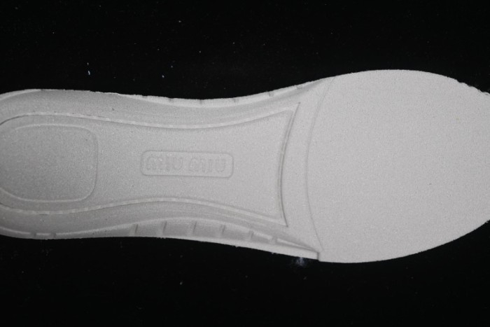 Miu Miu Suede Round Toe Lace-Up Women's Low-Top Casual Shoes in Beige - 99D4