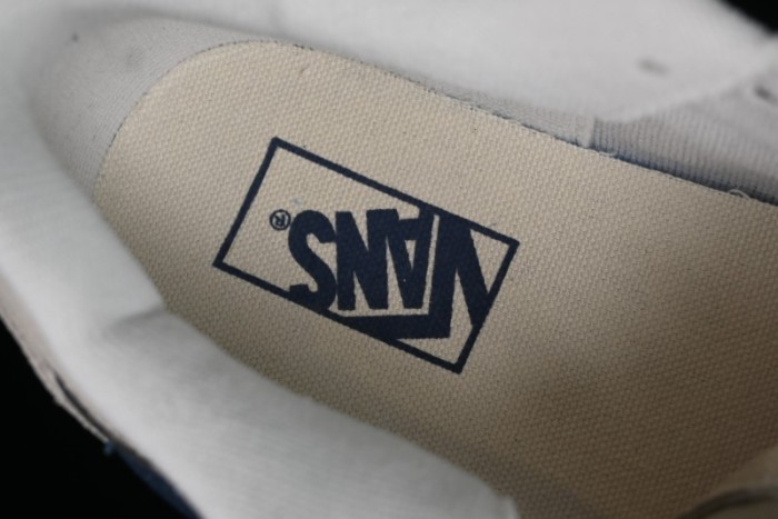 Vans Classics Knu Skool Retro Sneakers with Oversized Toe and Thickened Tongue - VN0009SXS009 1