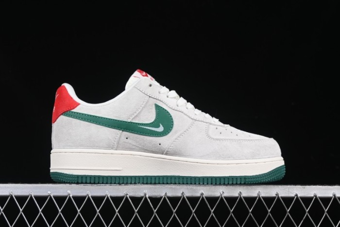 Nike Air Force 1 '07 Low CDG Play Collaboration Green Swoosh Low-Top Casual Sneakers - DF0188-033