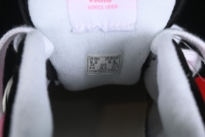 Vans Classics Knu Skool Retro Sneakers with Enlarged Toe & Thickened Tongue - VN0009QCB9P