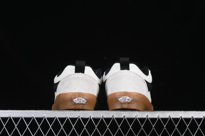 Vans Knu Skool Low-Top Retro Casual Vulcanized Sneakers - VN000CP50VM