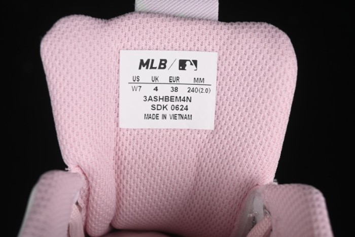 New York Yankees MLB Bigball Chunky Embo Monogram Platform Sandals - 3ASHBEM4N43PKS